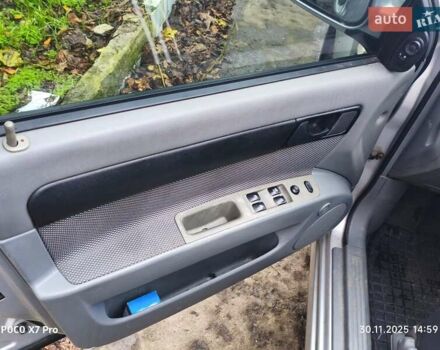 Сірий Шевроле Лачетті, об'ємом двигуна 1.8 л та пробігом 180 тис. км за 3900 $, фото 8 на Automoto.ua