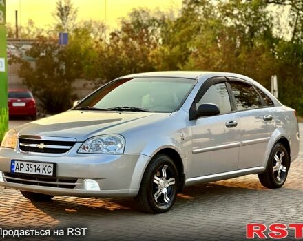 Серый Шевроле Лачетти, объемом двигателя 1.6 л и пробегом 253 тыс. км за 4999 $, фото 2 на Automoto.ua