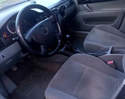 Серый Шевроле Лачетти, объемом двигателя 1.6 л и пробегом 260 тыс. км за 3300 $, фото 6 на Automoto.ua