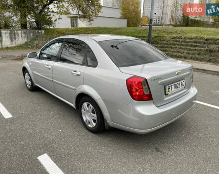 Серый Шевроле Лачетти, объемом двигателя 1.6 л и пробегом 144 тыс. км за 5300 $, фото 9 на Automoto.ua