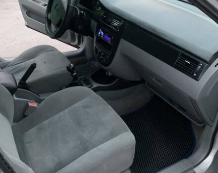 Серый Шевроле Лачетти, объемом двигателя 1.8 л и пробегом 294 тыс. км за 2600 $, фото 9 на Automoto.ua