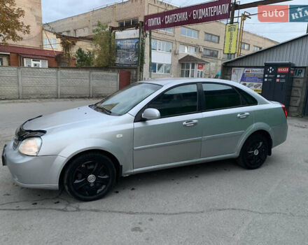 Серый Шевроле Лачетти, объемом двигателя 1.8 л и пробегом 294 тыс. км за 2600 $, фото 1 на Automoto.ua