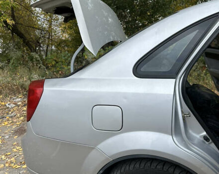 Серый Шевроле Лачетти, объемом двигателя 1.6 л и пробегом 255 тыс. км за 3600 $, фото 38 на Automoto.ua