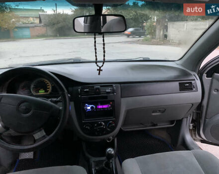 Серый Шевроле Лачетти, объемом двигателя 1.8 л и пробегом 294 тыс. км за 2600 $, фото 11 на Automoto.ua