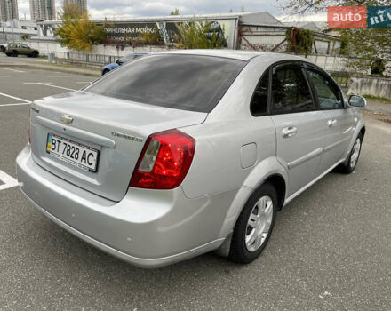 Серый Шевроле Лачетти, объемом двигателя 1.6 л и пробегом 144 тыс. км за 5300 $, фото 5 на Automoto.ua