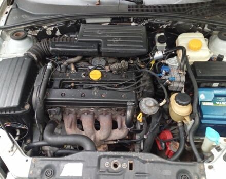 Серый Шевроле Лачетти, объемом двигателя 1.8 л и пробегом 355 тыс. км за 3499 $, фото 7 на Automoto.ua