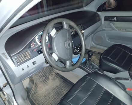 Серый Шевроле Лачетти, объемом двигателя 2 л и пробегом 276 тыс. км за 2400 $, фото 2 на Automoto.ua