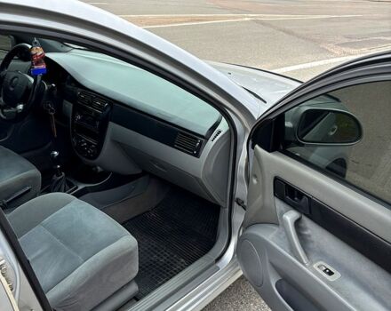 Серый Шевроле Лачетти, объемом двигателя 1.8 л и пробегом 260 тыс. км за 3850 $, фото 7 на Automoto.ua