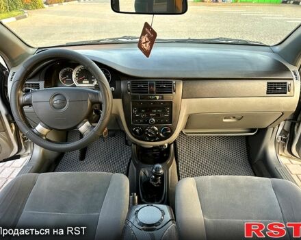 Серый Шевроле Лачетти, объемом двигателя 1.6 л и пробегом 253 тыс. км за 4999 $, фото 8 на Automoto.ua