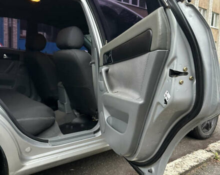 Серый Шевроле Лачетти, объемом двигателя 1.8 л и пробегом 260 тыс. км за 3400 $, фото 10 на Automoto.ua