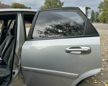 Серый Шевроле Лачетти, объемом двигателя 1.6 л и пробегом 255 тыс. км за 3600 $, фото 23 на Automoto.ua