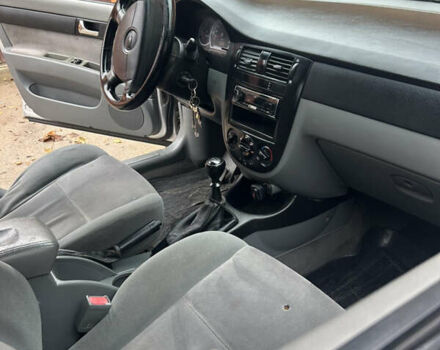 Серый Шевроле Лачетти, объемом двигателя 1.8 л и пробегом 232 тыс. км за 3300 $, фото 9 на Automoto.ua