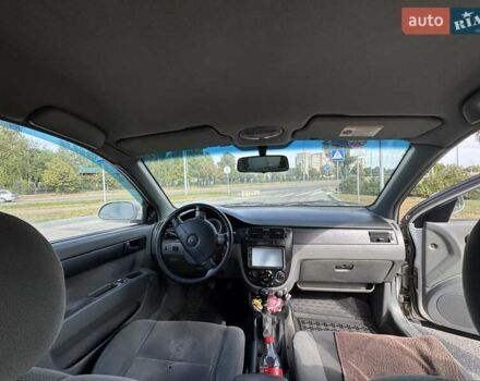 Серый Шевроле Лачетти, объемом двигателя 1.8 л и пробегом 80 тыс. км за 3600 $, фото 10 на Automoto.ua