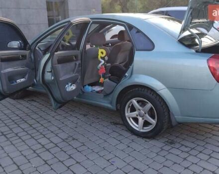 Сірий Шевроле Лачетті, об'ємом двигуна 1.8 л та пробігом 250 тис. км за 4100 $, фото 5 на Automoto.ua