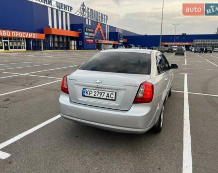 Серый Шевроле Лачетти, объемом двигателя 1.8 л и пробегом 137 тыс. км за 4500 $, фото 2 на Automoto.ua