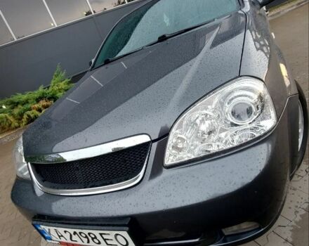 Серый Шевроле Лачетти, объемом двигателя 1.8 л и пробегом 284 тыс. км за 5000 $, фото 2 на Automoto.ua