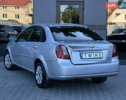 Серый Шевроле Лачетти, объемом двигателя 1.8 л и пробегом 181 тыс. км за 3200 $, фото 5 на Automoto.ua