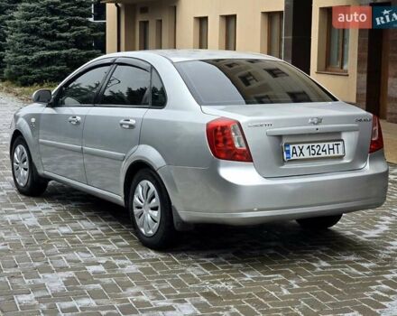 Серый Шевроле Лачетти, объемом двигателя 1.8 л и пробегом 240 тыс. км за 3999 $, фото 3 на Automoto.ua