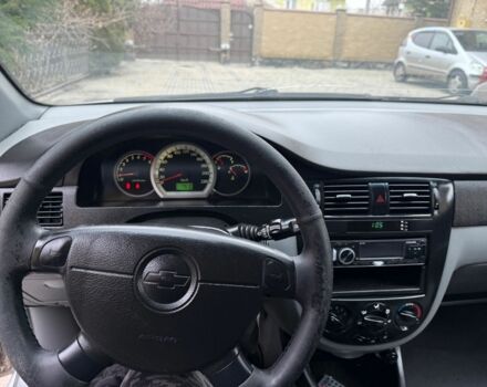 Серый Шевроле Лачетти, объемом двигателя 1.8 л и пробегом 187 тыс. км за 3700 $, фото 4 на Automoto.ua