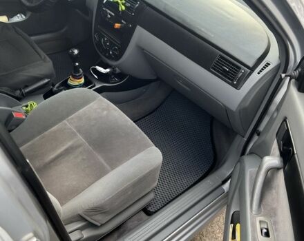 Серый Шевроле Лачетти, объемом двигателя 1.6 л и пробегом 101 тыс. км за 5000 $, фото 3 на Automoto.ua