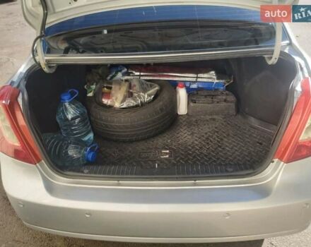 Серый Шевроле Лачетти, объемом двигателя 1.6 л и пробегом 177 тыс. км за 4500 $, фото 4 на Automoto.ua