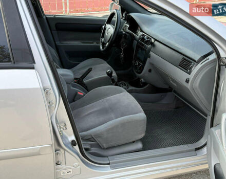 Серый Шевроле Лачетти, объемом двигателя 1.8 л и пробегом 235 тыс. км за 3550 $, фото 22 на Automoto.ua