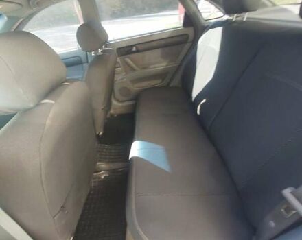 Серый Шевроле Лачетти, объемом двигателя 1.6 л и пробегом 177 тыс. км за 4500 $, фото 6 на Automoto.ua