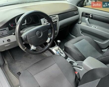 Серый Шевроле Лачетти, объемом двигателя 1.8 л и пробегом 240 тыс. км за 3999 $, фото 12 на Automoto.ua