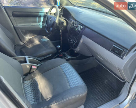 Серый Шевроле Лачетти, объемом двигателя 1.6 л и пробегом 300 тыс. км за 3200 $, фото 10 на Automoto.ua