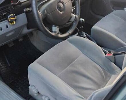 Сірий Шевроле Лачетті, об'ємом двигуна 1.8 л та пробігом 250 тис. км за 4100 $, фото 14 на Automoto.ua