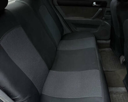 Серый Шевроле Лачетти, объемом двигателя 1.8 л и пробегом 149 тыс. км за 4500 $, фото 4 на Automoto.ua