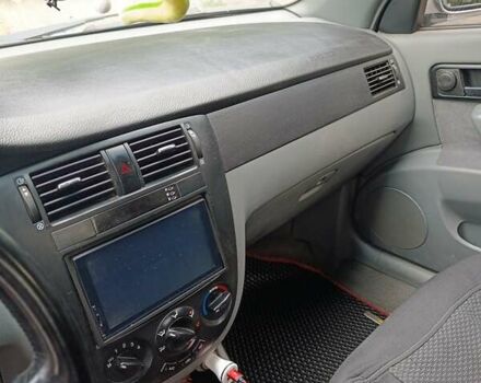 Серый Шевроле Лачетти, объемом двигателя 1.8 л и пробегом 311 тыс. км за 3800 $, фото 12 на Automoto.ua