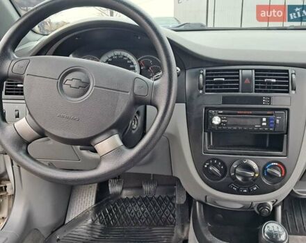 Серый Шевроле Лачетти, объемом двигателя 1.6 л и пробегом 62 тыс. км за 5350 $, фото 55 на Automoto.ua