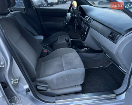 Сірий Шевроле Лачетті, об'ємом двигуна 1.8 л та пробігом 181 тис. км за 3350 $, фото 26 на Automoto.ua