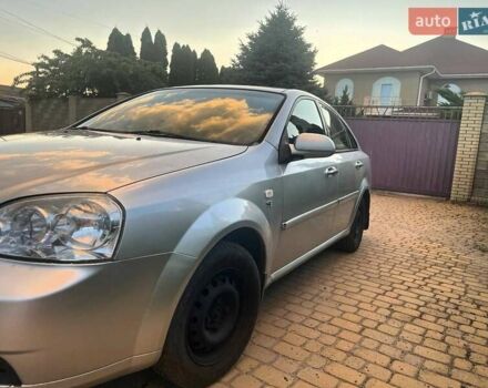 Серый Шевроле Лачетти, объемом двигателя 1.6 л и пробегом 315 тыс. км за 3900 $, фото 2 на Automoto.ua