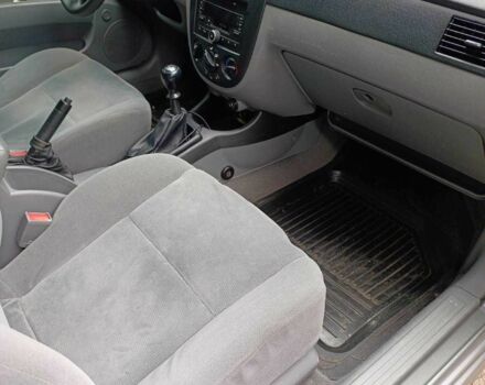 Серый Шевроле Лачетти, объемом двигателя 1.8 л и пробегом 257 тыс. км за 3432 $, фото 4 на Automoto.ua