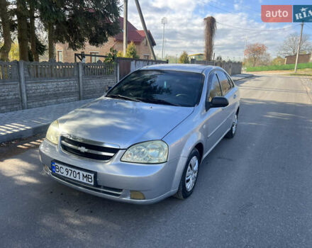 Серый Шевроле Лачетти, объемом двигателя 1.6 л и пробегом 300 тыс. км за 3200 $, фото 1 на Automoto.ua