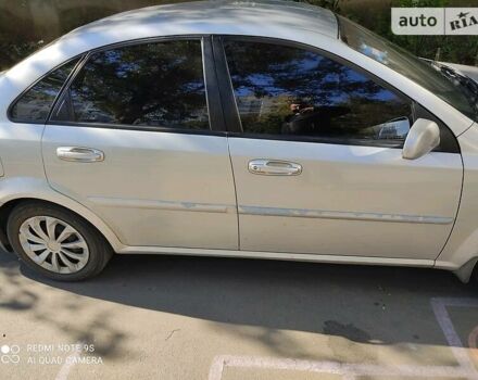 Серый Шевроле Лачетти, объемом двигателя 1.8 л и пробегом 240 тыс. км за 5000 $, фото 4 на Automoto.ua