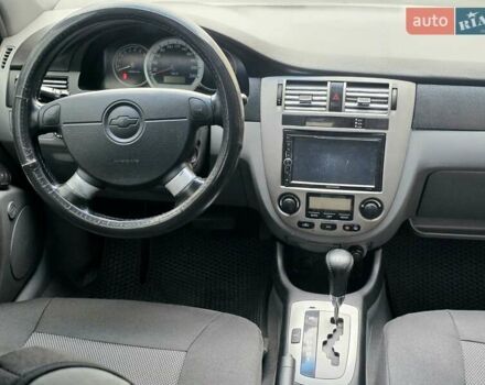 Серый Шевроле Лачетти, объемом двигателя 1.8 л и пробегом 240 тыс. км за 3999 $, фото 15 на Automoto.ua