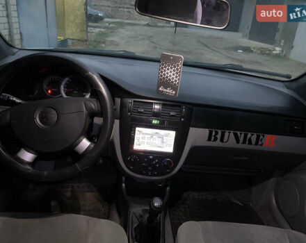 Серый Шевроле Лачетти, объемом двигателя 1.6 л и пробегом 296 тыс. км за 3600 $, фото 6 на Automoto.ua