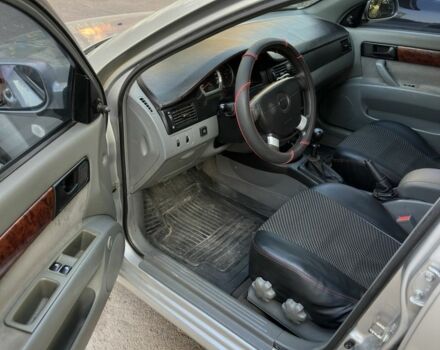 Серый Шевроле Лачетти, объемом двигателя 1.6 л и пробегом 187 тыс. км за 3150 $, фото 4 на Automoto.ua