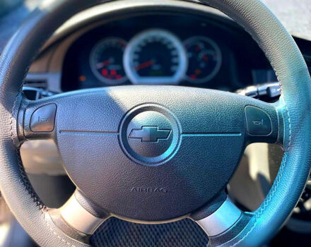 Серый Шевроле Лачетти, объемом двигателя 1.6 л и пробегом 230 тыс. км за 4350 $, фото 2 на Automoto.ua