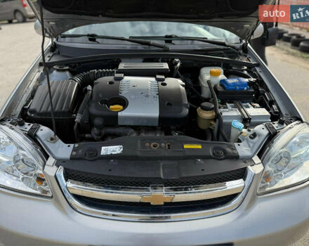 Серый Шевроле Лачетти, объемом двигателя 1.8 л и пробегом 235 тыс. км за 3550 $, фото 28 на Automoto.ua