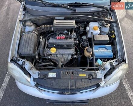 Серый Шевроле Лачетти, объемом двигателя 1.8 л и пробегом 275 тыс. км за 2999 $, фото 10 на Automoto.ua