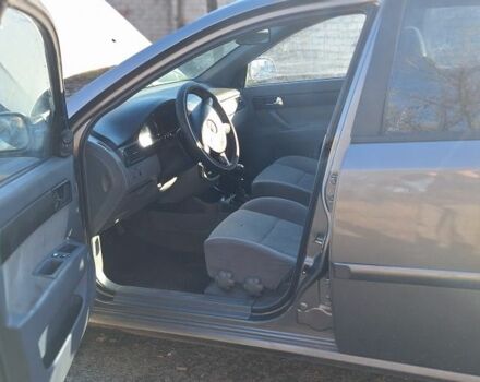 Серый Шевроле Лачетти, объемом двигателя 1.8 л и пробегом 260 тыс. км за 3100 $, фото 7 на Automoto.ua