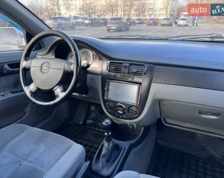 Серый Шевроле Лачетти, объемом двигателя 1.8 л и пробегом 275 тыс. км за 2999 $, фото 8 на Automoto.ua