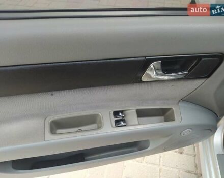 Серый Шевроле Лачетти, объемом двигателя 1.8 л и пробегом 184 тыс. км за 4100 $, фото 24 на Automoto.ua