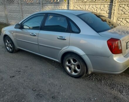 Серый Шевроле Лачетти, объемом двигателя 1.8 л и пробегом 254 тыс. км за 3900 $, фото 4 на Automoto.ua