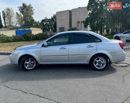 Серый Шевроле Лачетти, объемом двигателя 1.8 л и пробегом 80 тыс. км за 3600 $, фото 4 на Automoto.ua