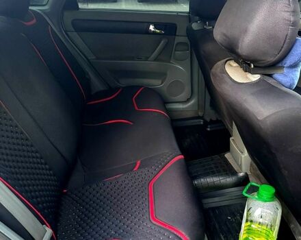 Серый Шевроле Лачетти, объемом двигателя 1.8 л и пробегом 349 тыс. км за 3300 $, фото 8 на Automoto.ua